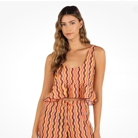 NWT Hurley Tank Top Zumba Striped Flounce Tank Top Cropped Mesh XS Extra Small - Picture 1 of 6